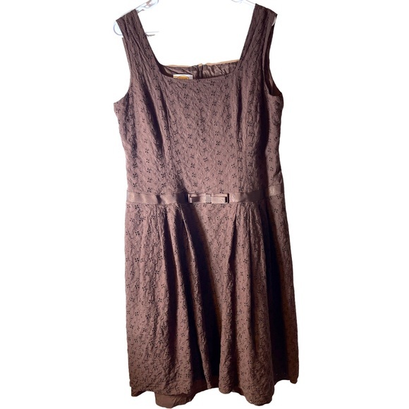 Talbots Chocolate Brown Eyelet Lace fit and flare‎ dress with Bow Detail 16 - Picture 1 of 9